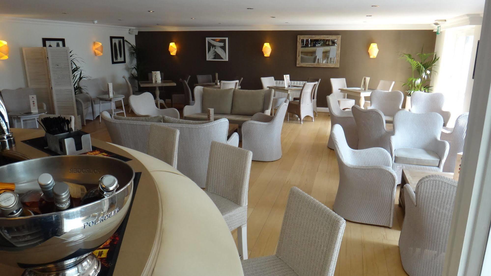 Hotel La Place St Aubin Εξωτερικό φωτογραφία